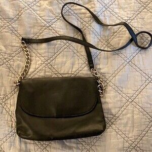 Forever 21 Bag Purse Black Gold Chain Strap Small Crossbody Faux Leather Clasp
